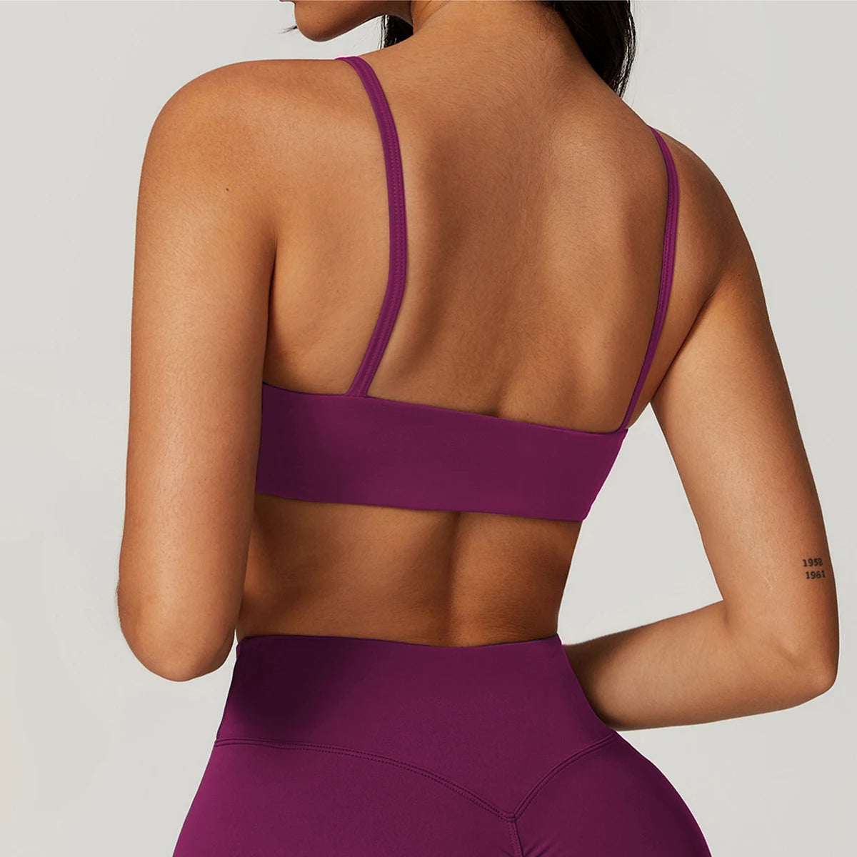 Ctenkevet Women’s V-Neck Push-Up Sports Bra