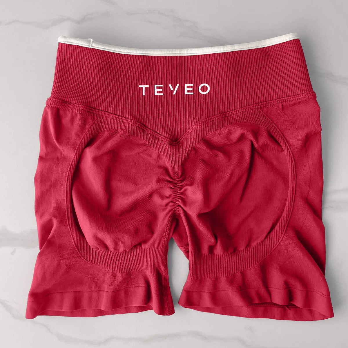 TEVEO Women’s 2-Piece Fitness Set – Seamless Sports Bra & Scrunch Shorts