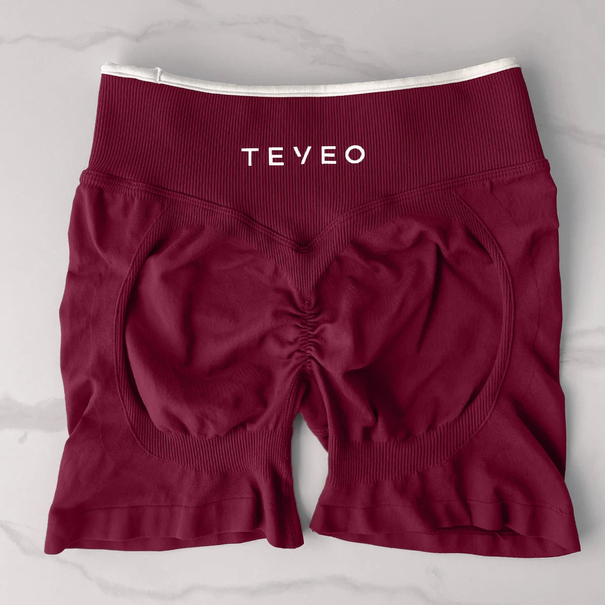 TEVEO Women’s 2-Piece Fitness Set – Seamless Sports Bra & Scrunch Shorts