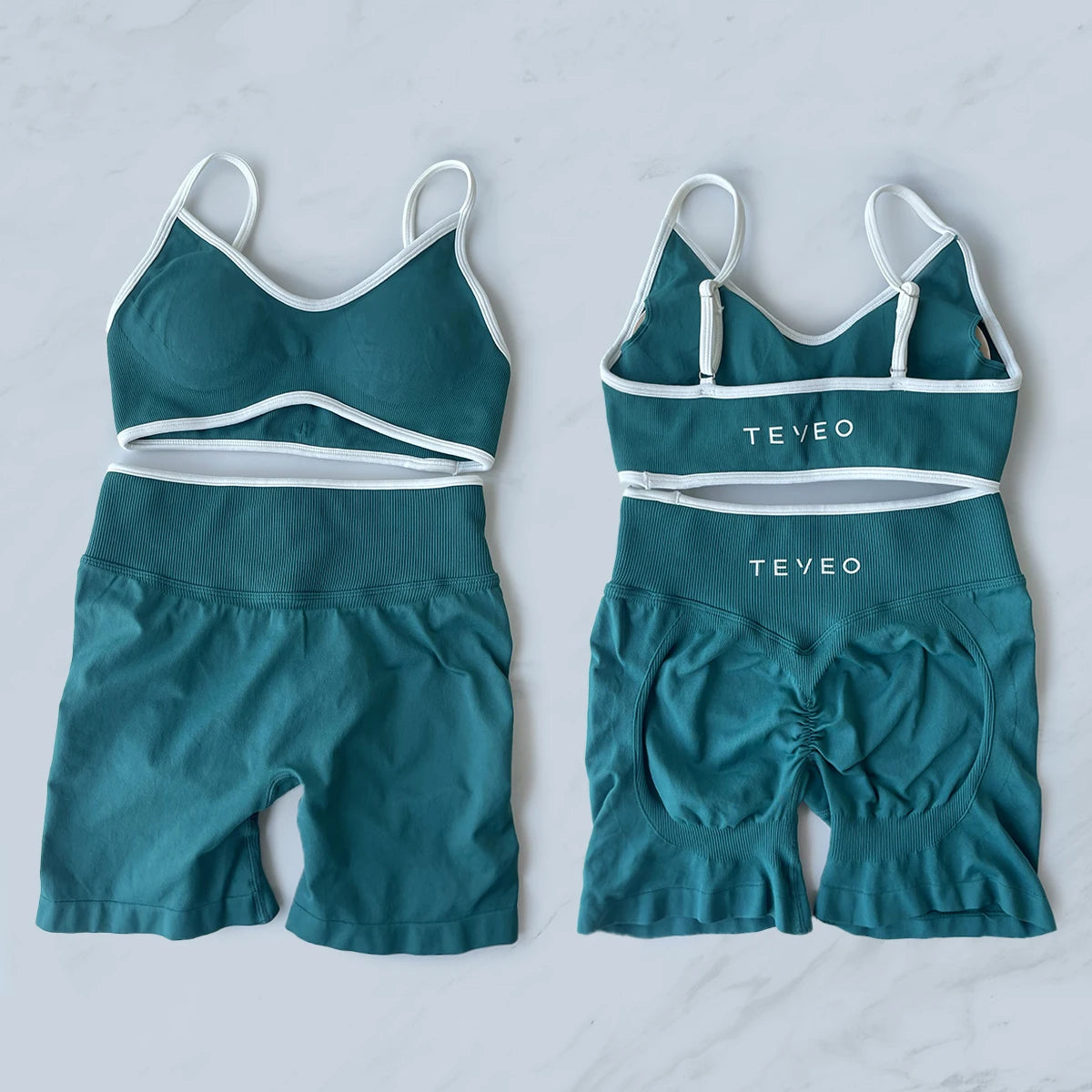 TEVEO Women’s 2-Piece Fitness Set – Seamless Sports Bra & Scrunch Shorts