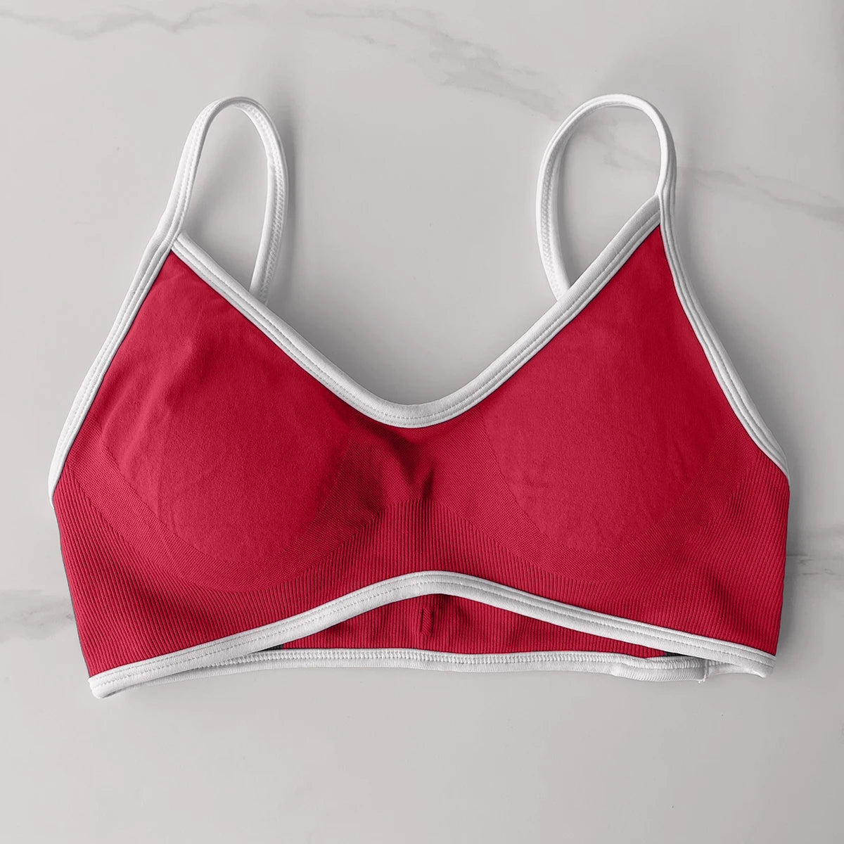 TEVEO Women’s 2-Piece Fitness Set – Seamless Sports Bra & Scrunch Shorts